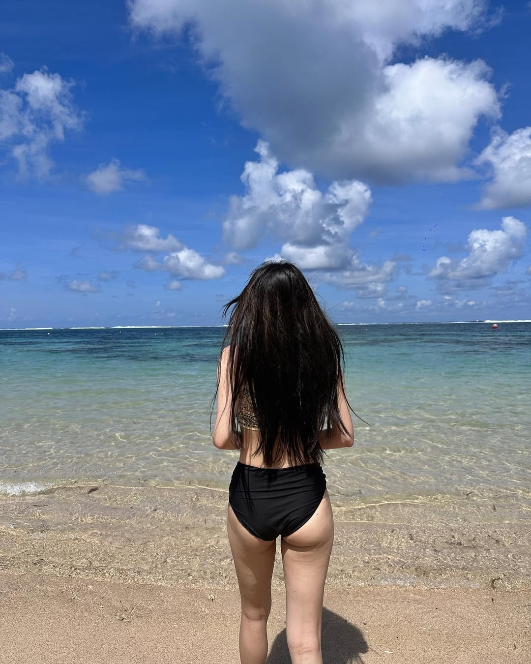 View - 21 Sexy New ChengXiao (程潇) Bikini Pics - Ai Art Lookbook